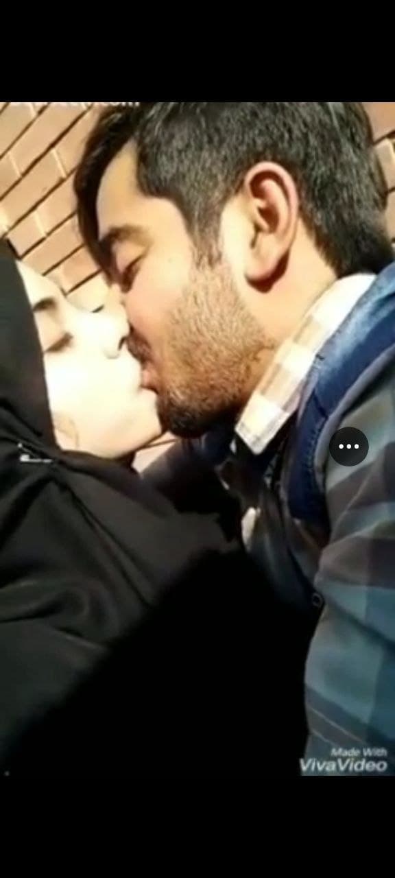 kisses muslim girl
