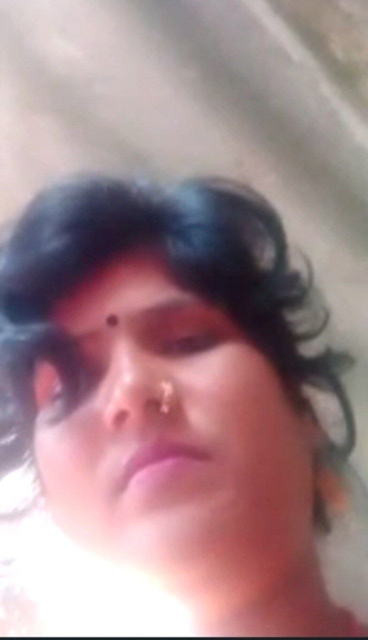 Aunty ki gulabi chchi