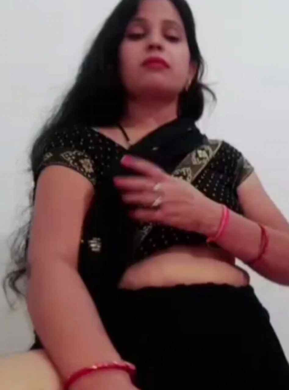 Bhabhi ko hard diya