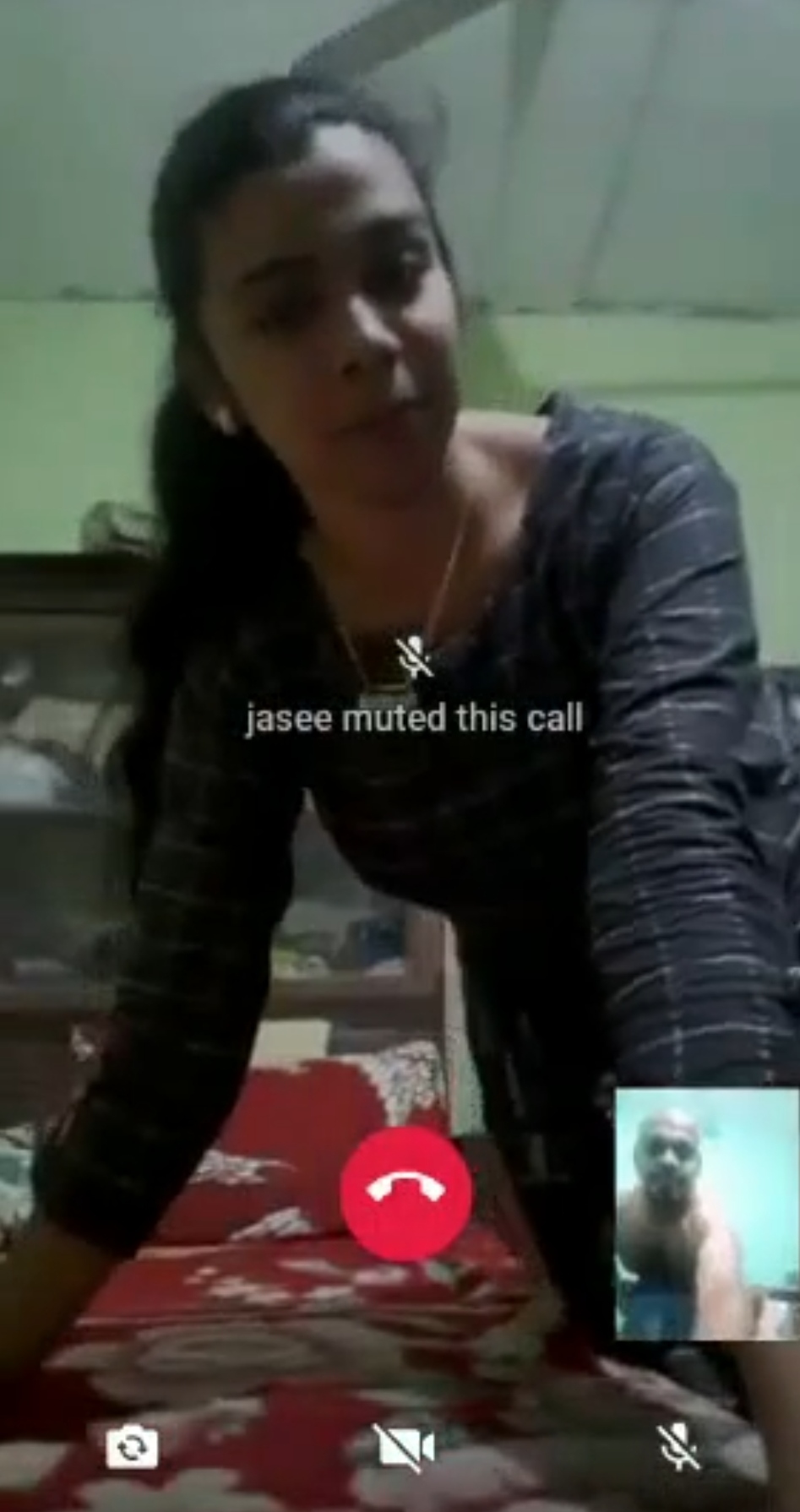 Gf on WhatsApp video call with lover