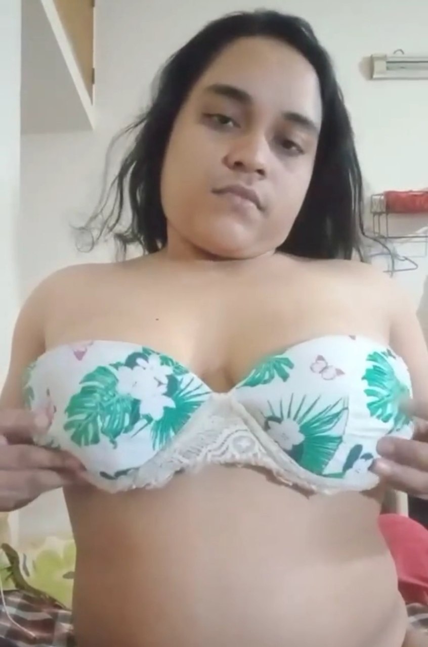 Horny Bengali girl