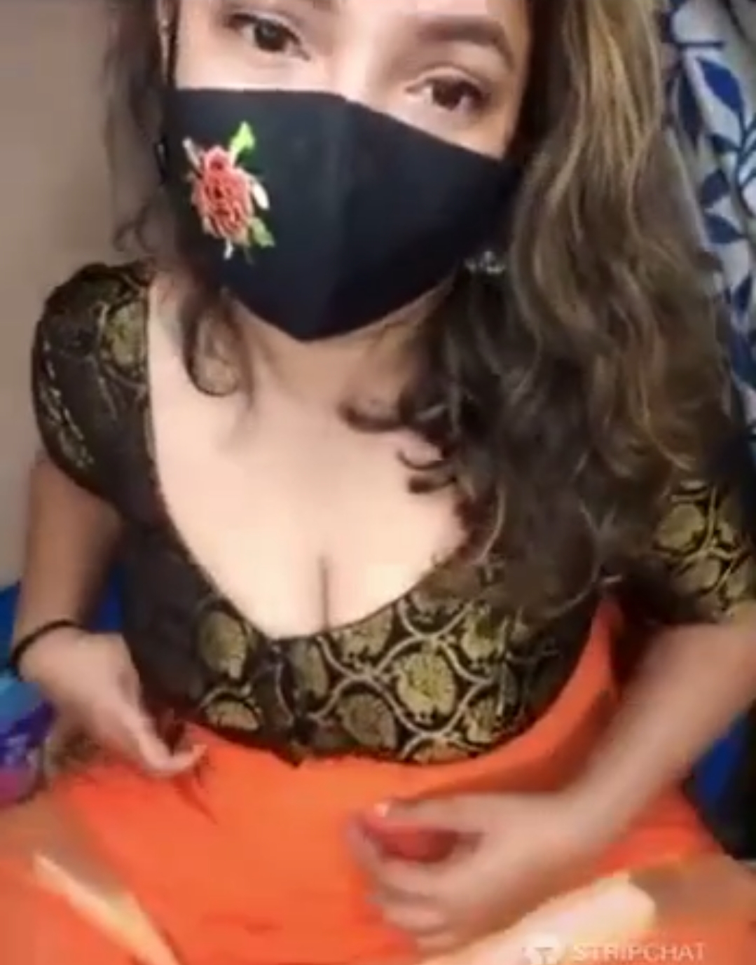 Snapchat girl on mask