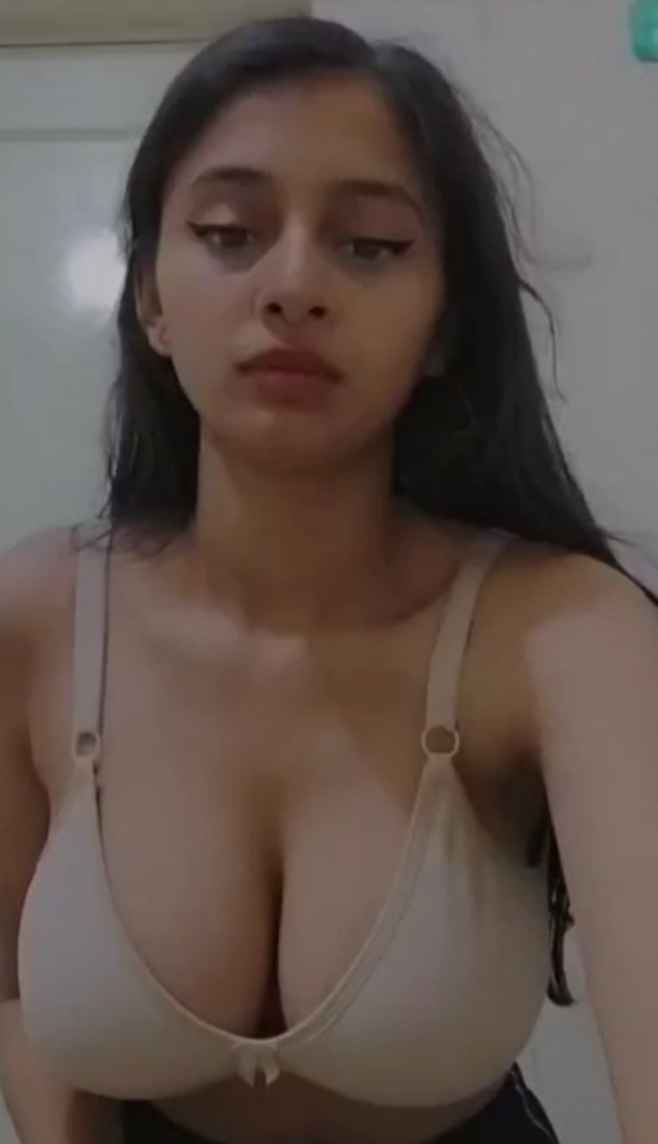 Famous insta model Nandini